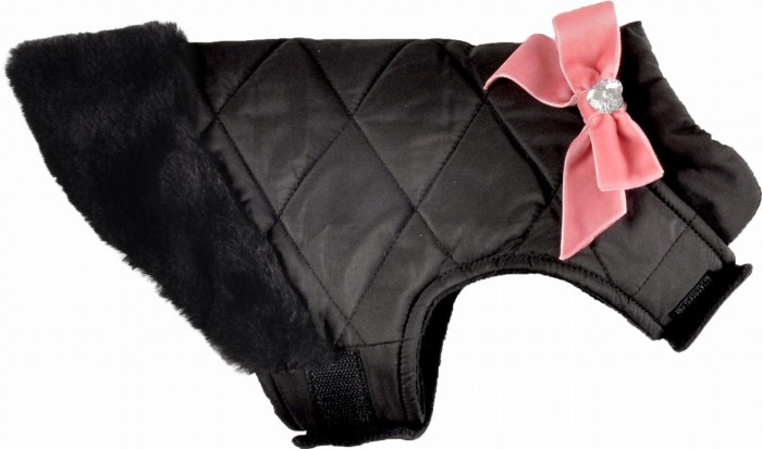 Flamingo Kurtka dla psa Lolita czarna, z różową kokardką. Materiał: poliester. Można prać w temperaturze 30°C. Zapięcie na rzep w okolicy brzucha i szyi. Pikowana i wykończona polarem