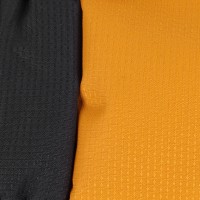 Flamingo Kurtka dla psa Lima żółta. Materiał: poliester. Można prać w temperaturze 30°C. Zamek błyskawiczny u góry i elastyczne boki. Od wewnątrz wykończona polarem. Z osłoną brzucha i klatki piersiowej oraz stójką dla lepszej ochrony_7