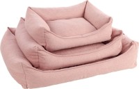 Flamingo Sofa dla psa Baldar różowa. Materiał: tkanina z krawędzią wypełniającą: włókno poliestrowe i pianka Powierzchnia do leżenia wypełniona płatkami pianki memory. Gramatura tkaniny: 390 g/m² Zdejmowany pokrowiec. Antypoślizgowy spód