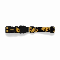 Zee Dog Obroża dla psa Bossa Banana z motywem bananów. Oryginalne gumowe logo przyciąga wzrok. Czerń dodaje jej odpowiedniego charakteru.