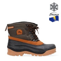 BlackFox  Buty zimowe unisex Hawson khaki. W dolnej części cholewki wykonane z syntetycznej gumy SEBS. Wodoodporne. Antypoślizgowa podeszwa. Wysoka cholewka z poliamidu jest hydrofobowa. Obuwie wyściełane jest lekkim poliestrowym futerkiem