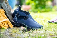 BlackFox  Buty unisex do kostki Montana niebieskie. Z naturalnej gumy. W całości wyściełane neoprenem, co zapewnia maksymalną izolację, elastyczność. Posiadają specjalne wzmocnienie pod podeszwą oraz dodatkowe wzmocnienia na piętach i palcach._3