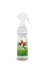 BOTANIQA BY TOM PALKA Lekki antystatyczny spray bez spłukiwania do pielęgnacji sierści psów 250 ml